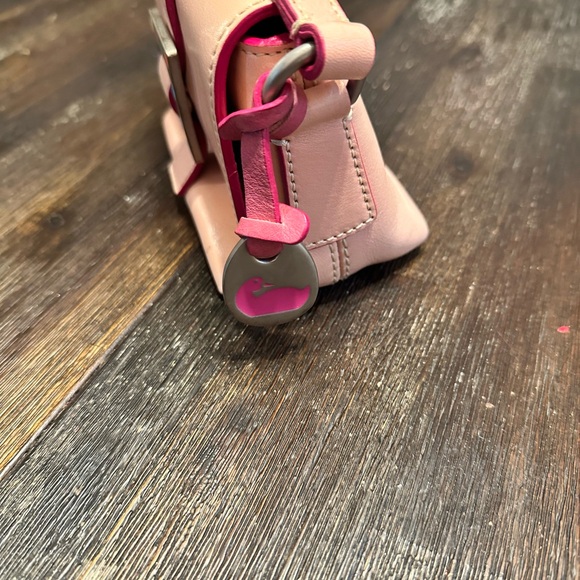 VGC vintage Dooney & Bourke square hearts genuine leather mini-bag.  Rare HTF - Picture 3 of 5